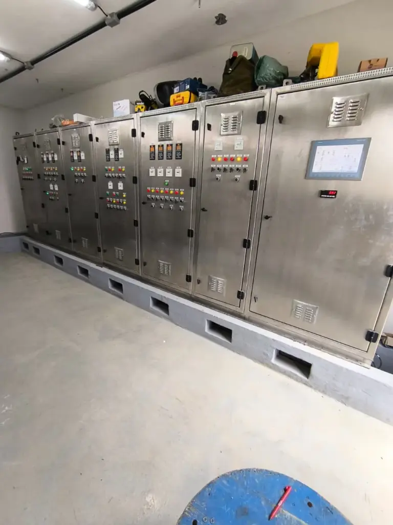 painel de comando para bomba